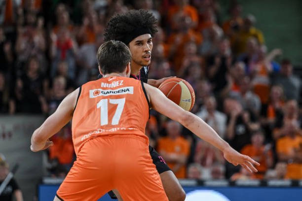 所有球迷关 所有球迷关